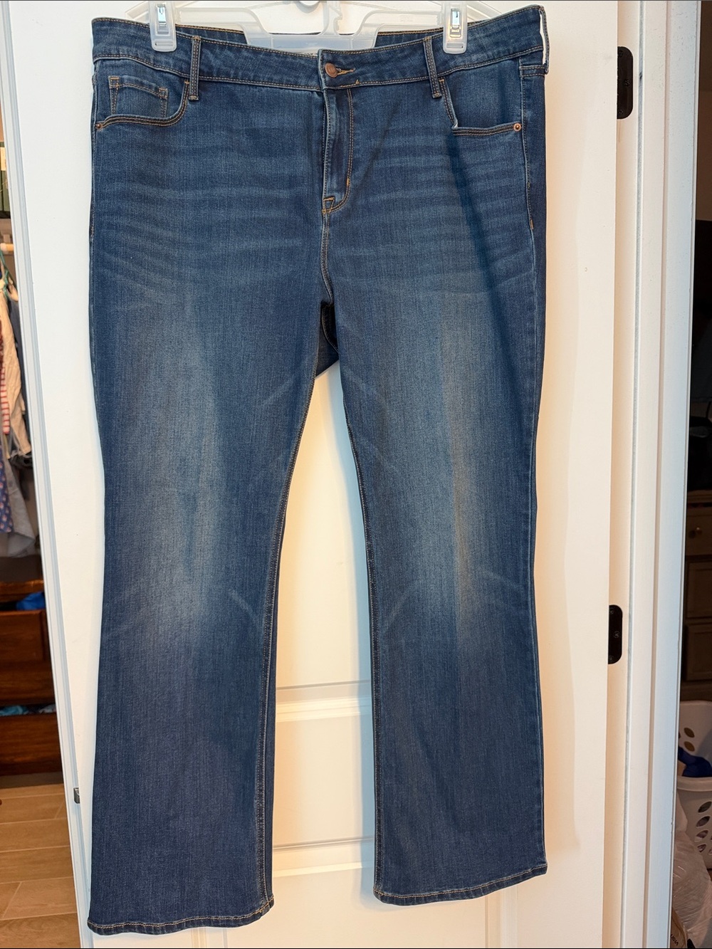 Classic women’s Blue Jeans - Bootcut 18 petite